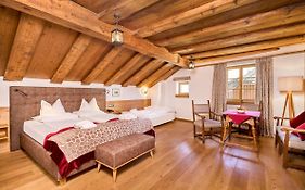 Romantik Hotel Im Weissen Rössl am Wolfgangsee